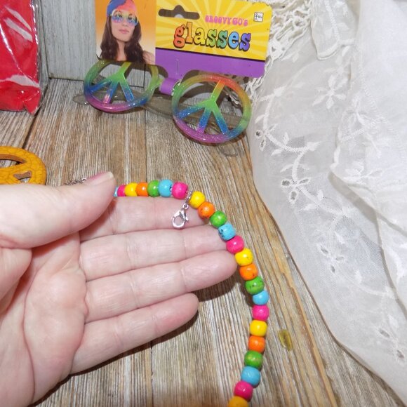 DRESS UP COSTUME FACE PAINT PEACE GROUP - Picture 10 of 12